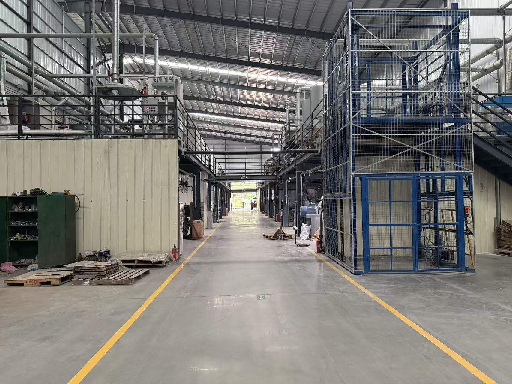 Foshan production floor central aisle